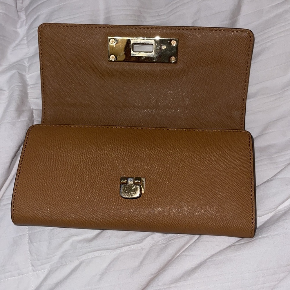Michael Kors‎ Leather Wallet - Picture 2 of 3